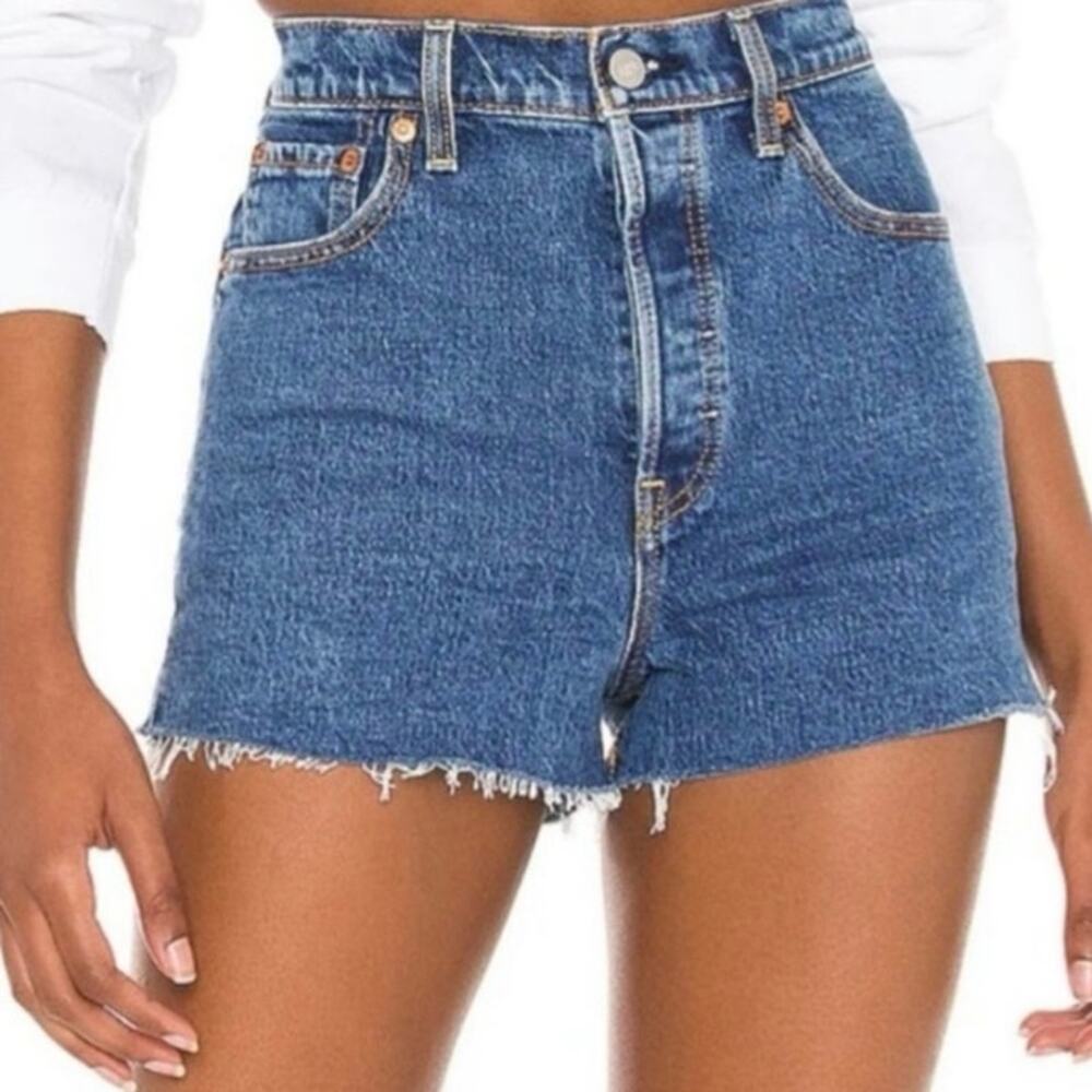 Levi’s Premium Medium Wash Cotton Ribcage Cutoff Denim Short Women’s 29 Blue